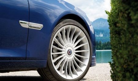 Alpina B7 - Lực sĩ khoác áo tuxedo - 1 Alpina B7 - Lực sĩ khoác áo tuxedo - 1
