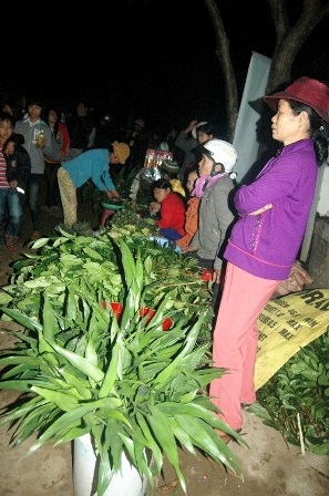 Đặc sắc phiên chợ khuya cầu may đầu năm - 10