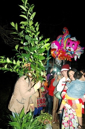 Đặc sắc phiên chợ khuya cầu may đầu năm - 8