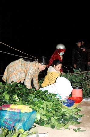 Đặc sắc phiên chợ khuya cầu may đầu năm - 5