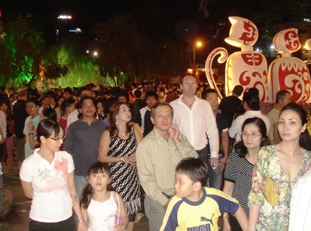 "Điểm đẹp" đầu xuân nơi bạn trẻ Sài thành - 5