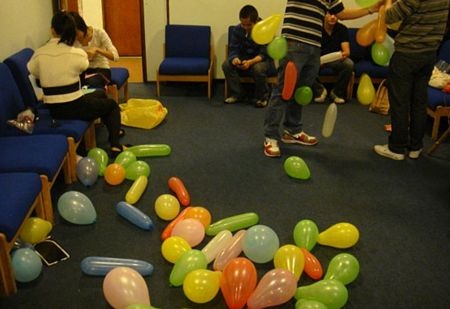 Du học sinh Việt Nam tại Anh tưng bừng đón Tết - 2