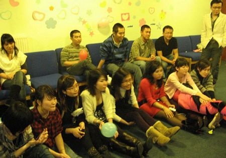 Du học sinh Việt Nam tại Anh tưng bừng đón Tết - 7