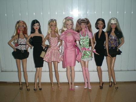 Khi giới trẻ mê trang điểm, làm tóc cho…Barbie - 9 Khi giới trẻ mê trang điểm, làm tóc cho…Barbie - 9
