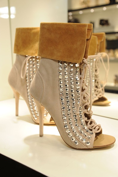 Tưng bừng tiệc khai trương cửa hiệu Giuseppe Zanotti - 11