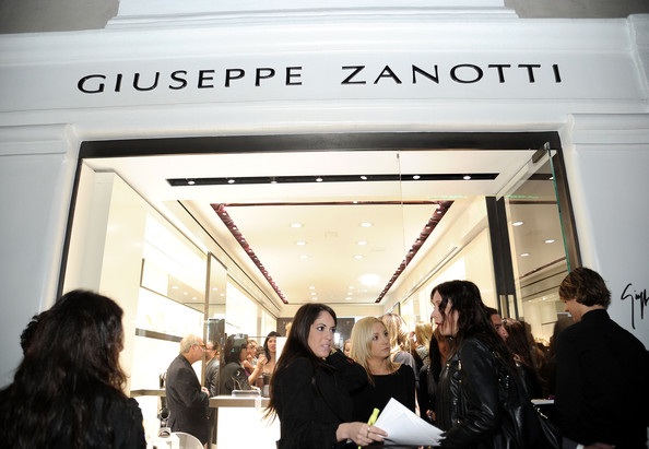 Tưng bừng tiệc khai trương cửa hiệu Giuseppe Zanotti - 15