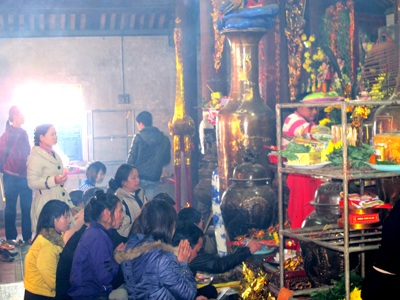 Náo nức đi lễ chùa cầu may đầu năm mới - 5