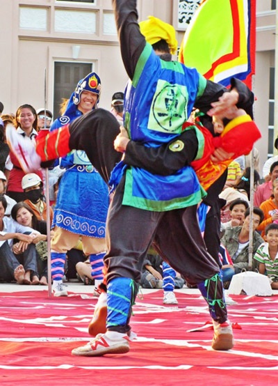 Xem những pha võ thuật độc đáo từ cờ người - 14