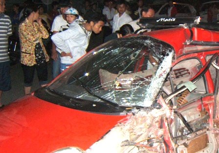 Vụ tàu gây tai nạn ở cầu Ghềnh: Xác định lỗi của nhà tàu - 1