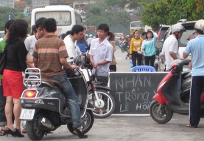 3 ngày Tết, dịch vụ và hàng hoá đội giá nhiều lần - 1 3 ngày Tết, dịch vụ và hàng hoá đội giá nhiều lần - 1