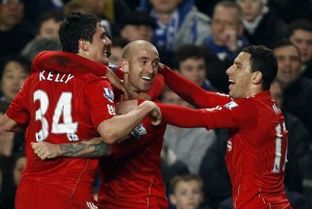 Những khoảnh khắc ấn tượng vòng 26 Premier League - 17