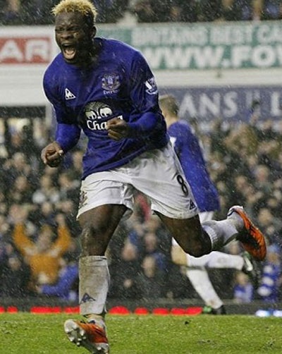 Những khoảnh khắc ấn tượng vòng 26 Premier League - 12