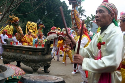 5 vạn người chen chân đến chùa Hương ngày khai hội - 5