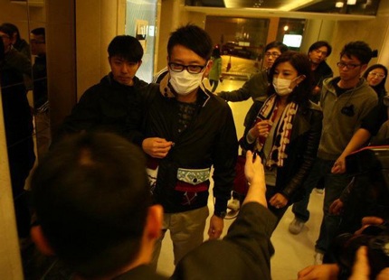 Lý Gia Hân đã nhập viện sinh mổ - 3 Lý Gia Hân đã nhập viện sinh mổ - 3