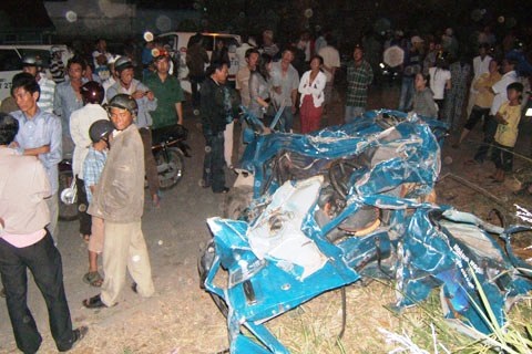 Kết quả giải mã hộp đen vụ tàu hỏa đâm 6 ô tô ở cầu Ghềnh - 1 Kết quả giải mã hộp đen vụ tàu hỏa đâm 6 ô tô ở cầu Ghềnh - 1