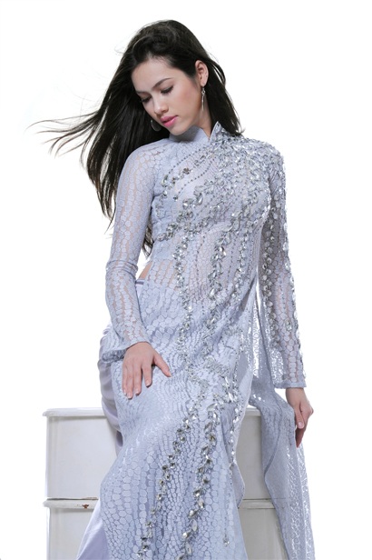 Á hậu Hoàng My duyên dáng áo dài - 4 Á hậu Hoàng My duyên dáng áo dài - 4