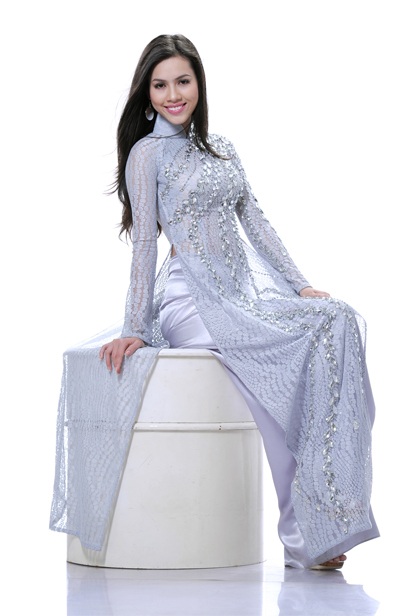 Á hậu Hoàng My duyên dáng áo dài - 3 Á hậu Hoàng My duyên dáng áo dài - 3