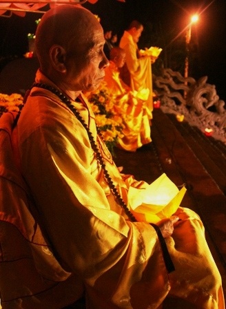 Lung linh đêm hội hoa đăng 705 năm “công chúa Huyền Trân mở cõi” - 6