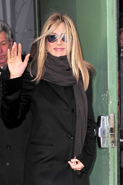 Jennifer Aniston vẫn giữ liên lạc với “tình cũ” - 2 Jennifer Aniston vẫn giữ liên lạc với “tình cũ” - 2