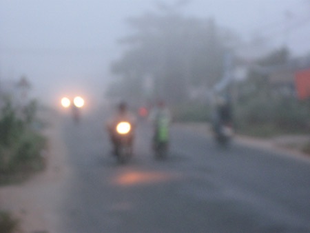 Cần Thơ: Sương mù dày đặc máy bay không thể hạ cánh - 2 Cần Thơ: Sương mù dày đặc máy bay không thể hạ cánh - 2