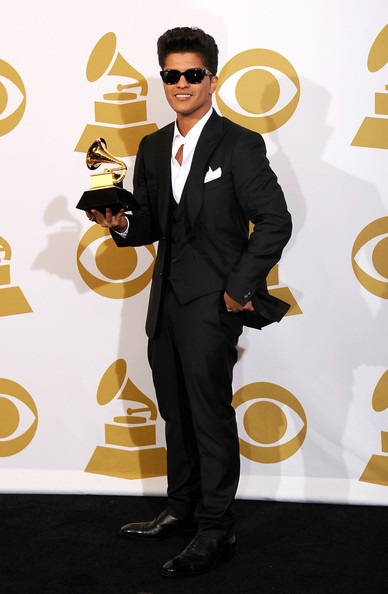 Lady Antebellum giành 5 giải Grammy danh giá - 3 Lady Antebellum giành 5 giải Grammy danh giá - 3