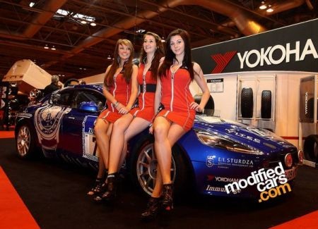 Dàn người mẫu “bốc lửa” tại Autosport - 10 Dàn người mẫu “bốc lửa” tại Autosport - 10