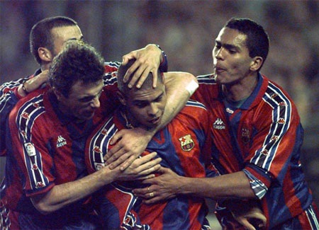 Những cột mốc vinh quang trong sự nghiệp của Ronaldo "béo" - 3 Những cột mốc vinh quang trong sự nghiệp của Ronaldo "béo" - 3