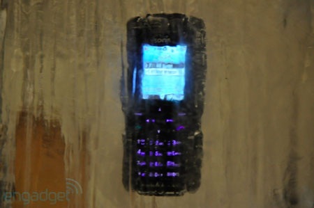 Thử độ bền điện thoại Sonim XP3300 Force - 5 Thử độ bền điện thoại Sonim XP3300 Force - 5