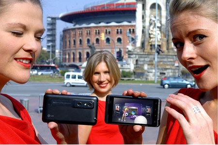 Ngắm những “bóng hồng” tại MWC 2011 - 2