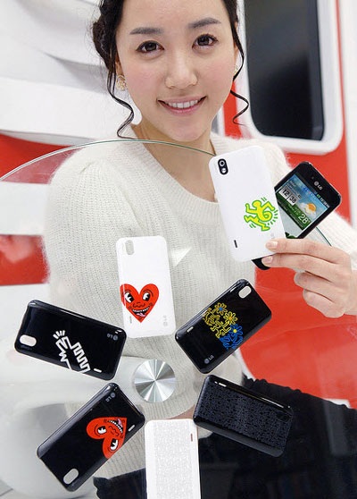 Ngắm những “bóng hồng” tại MWC 2011 - 7