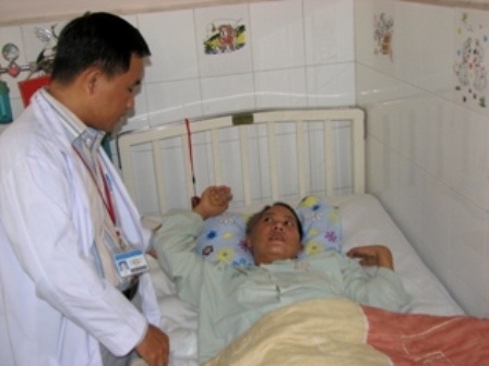 Liệt nửa người vì viêm tai giữa - 1