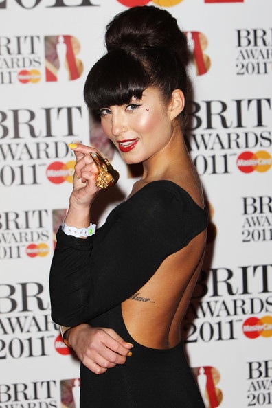 Người đẹp khoe sắc tại lễ trao giải âm nhạc BRIT Awards - 9 Người đẹp khoe sắc tại lễ trao giải âm nhạc BRIT Awards - 9