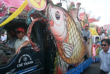 Chen chân đi Lễ hội chùa Bà, cầu xin phước lộc - 19 Chen chân đi Lễ hội chùa Bà, cầu xin phước lộc - 19