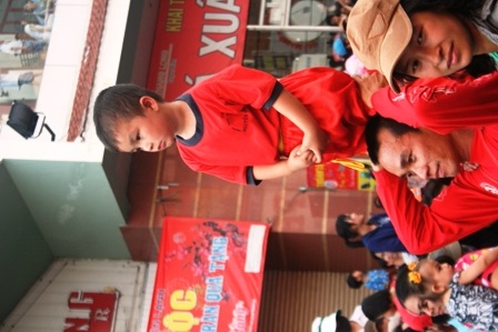 Chen chân đi Lễ hội chùa Bà, cầu xin phước lộc - 22 Chen chân đi Lễ hội chùa Bà, cầu xin phước lộc - 22