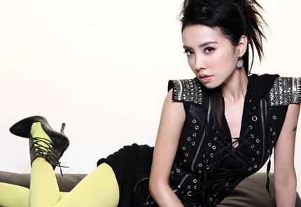 Thái Y Lâm bỏ ăn kiêng vì người yêu  - 1