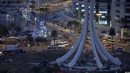 Bahrain giải tán hàng ngàn người biểu tình trong một đêm - 1 Bahrain giải tán hàng ngàn người biểu tình trong một đêm - 1
