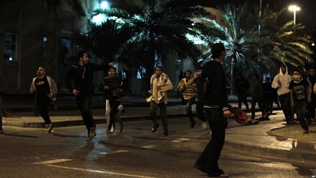 Bahrain giải tán hàng ngàn người biểu tình trong một đêm - 6 Bahrain giải tán hàng ngàn người biểu tình trong một đêm - 6