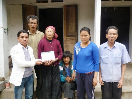 Món quà ý nghĩa sưởi ấm ngôi nhà có 4 người con điên - 1