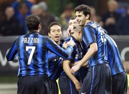 Thắng nhọc Cagliari, Inter tạm trở lại top 3 - 3 Thắng nhọc Cagliari, Inter tạm trở lại top 3 - 3