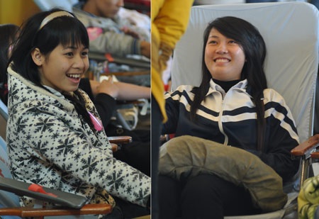 Người đẹp biển Nguyễn Thị Loan “tiên phong” đi hiến máu - 14