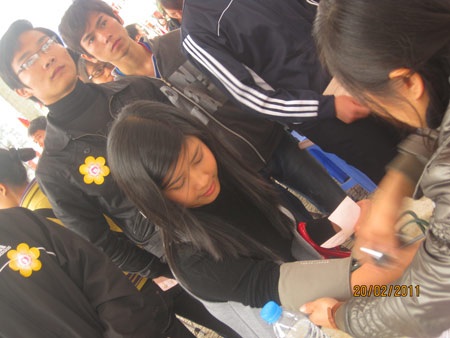 Người đẹp biển Nguyễn Thị Loan “tiên phong” đi hiến máu - 2