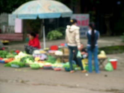 Hà Tĩnh: Đầu năm, giá cả tăng… sinh viên “méo mặt” - 2