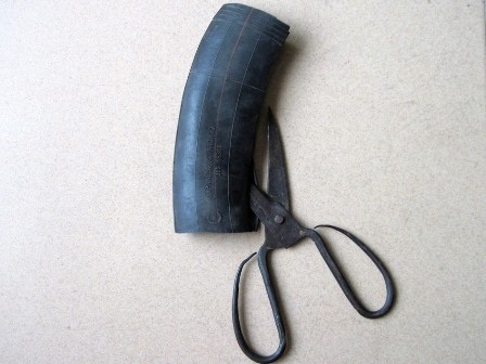 Tấm cản đinh lòng máng: vừa cản vừa dọn đinh - 2