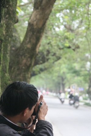 Thướt tha áo dài nữ sinh Huế trong ngày đầu Xuân - 5