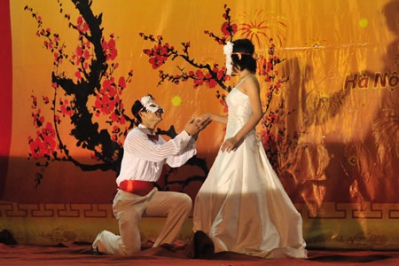 Hàng ngàn sinh viên phấn khích với “Đám cưới mèo” - 8