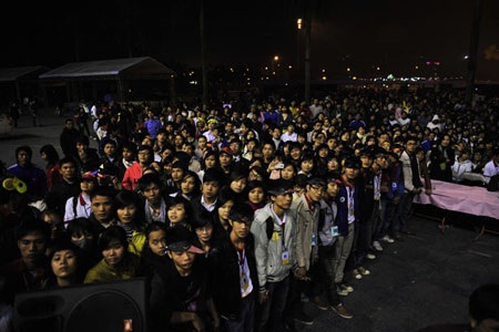 Hàng ngàn sinh viên phấn khích với “Đám cưới mèo” - 7