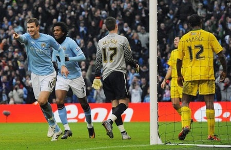 Thắng 5 sao, Man City tiến vào vòng 5 cúp FA - 3 Thắng 5 sao, Man City tiến vào vòng 5 cúp FA - 3
