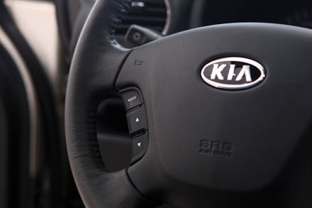 Trường Hải phân phối Kia New Carens 2011 lắp ráp trong nước - 13