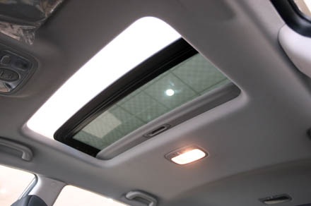 Trường Hải phân phối Kia New Carens 2011 lắp ráp trong nước - 9