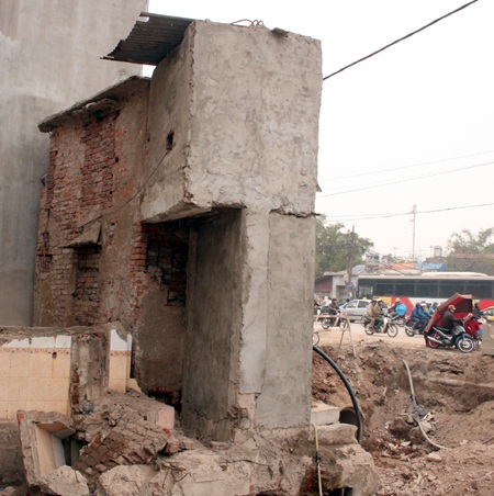 Nhà siêu mỏng vẫn “chọc thủng” quyết định của thành phố! - 4